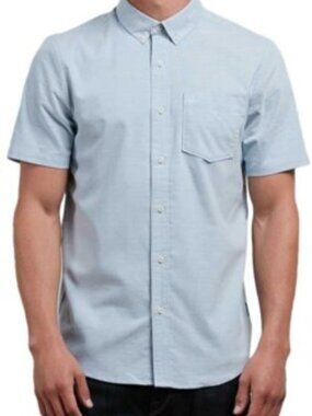 Volcom | Light Blue Short Sleeve Button Up Shirt | Size L